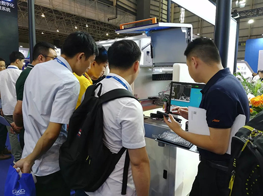 28圈中国展示流体应用智造新方式｜手机自动化展报道