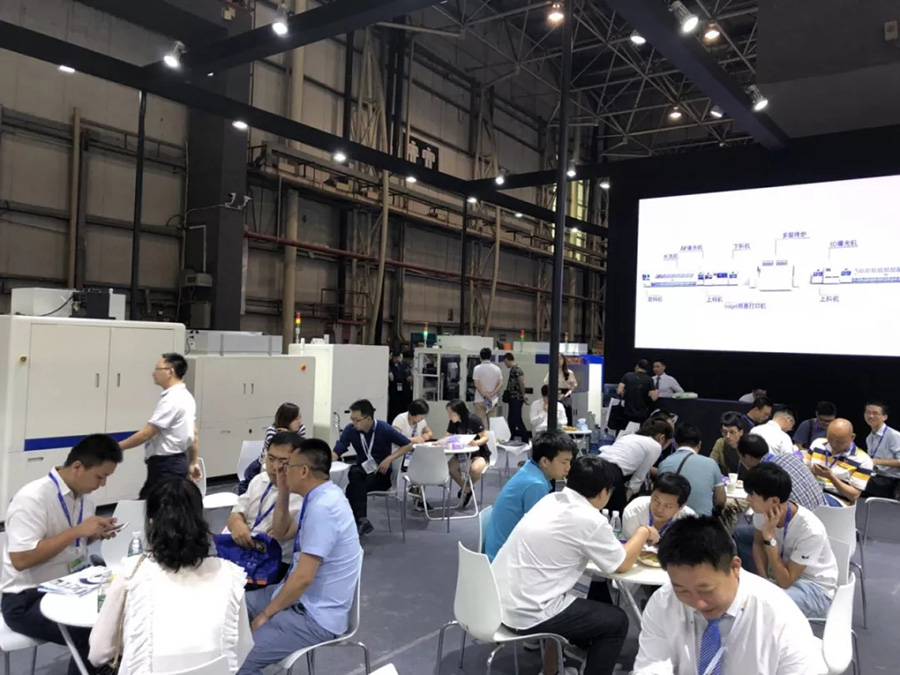 28圈中国坚持自主创新，多部设备首次公开亮相 | 电子制造自动化展报道