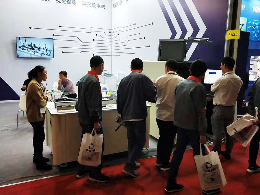 实时 | 28圈中国新机亮相2019大湾区工业博览会